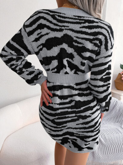 Women's fashion tiger pattern Lantern Sleeve waist closed wool dress - Image 15