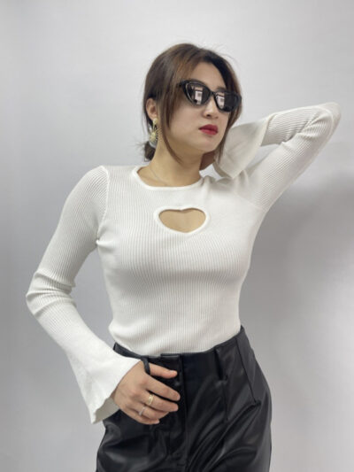 Women's Hollow Round Neck Bell Sleeve Knitted Top