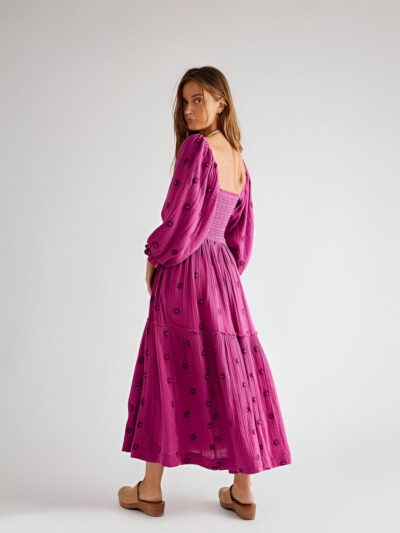 Embroidered square collar Dress