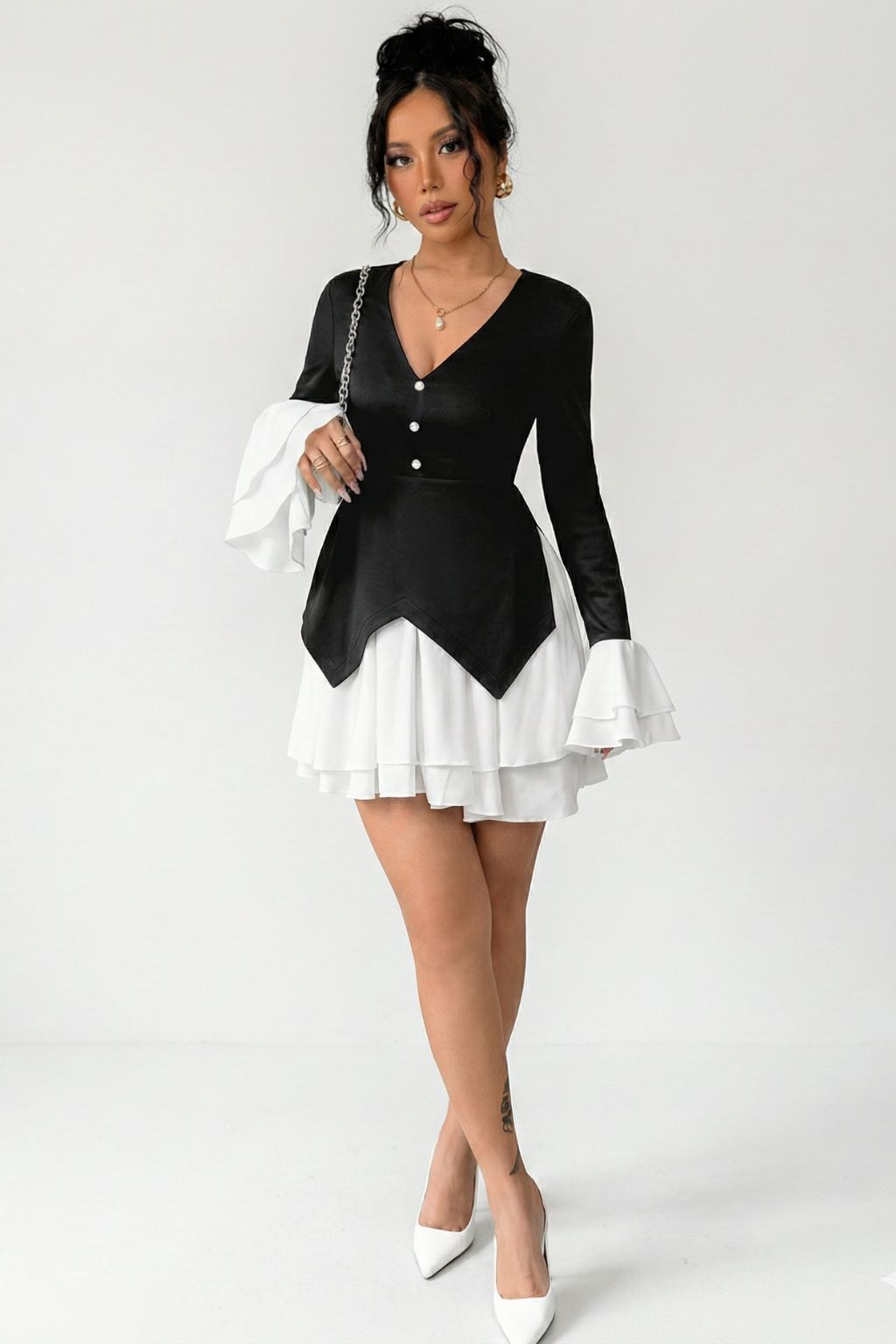 Long-sleeved contrast skirt dress