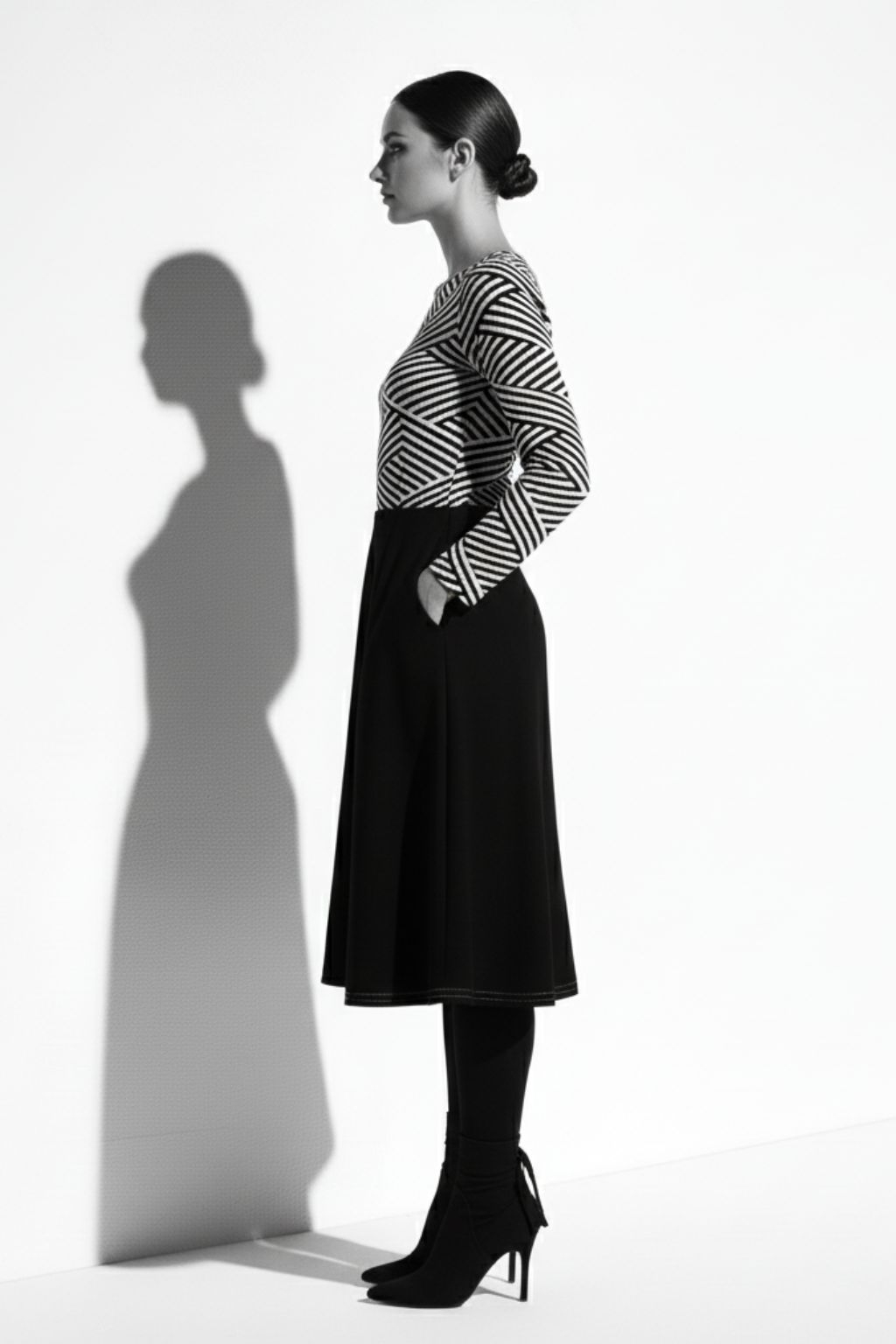 Black and White long sleeve midi dress