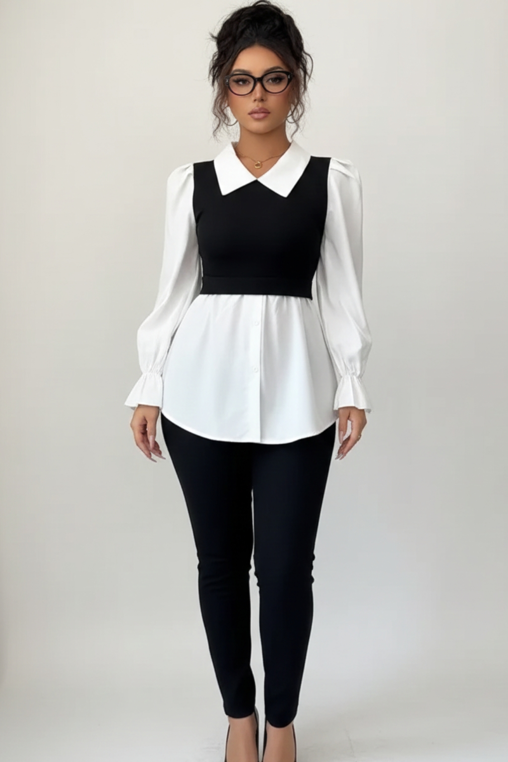 Long-sleeved waist-hugging striped V-neck shirt