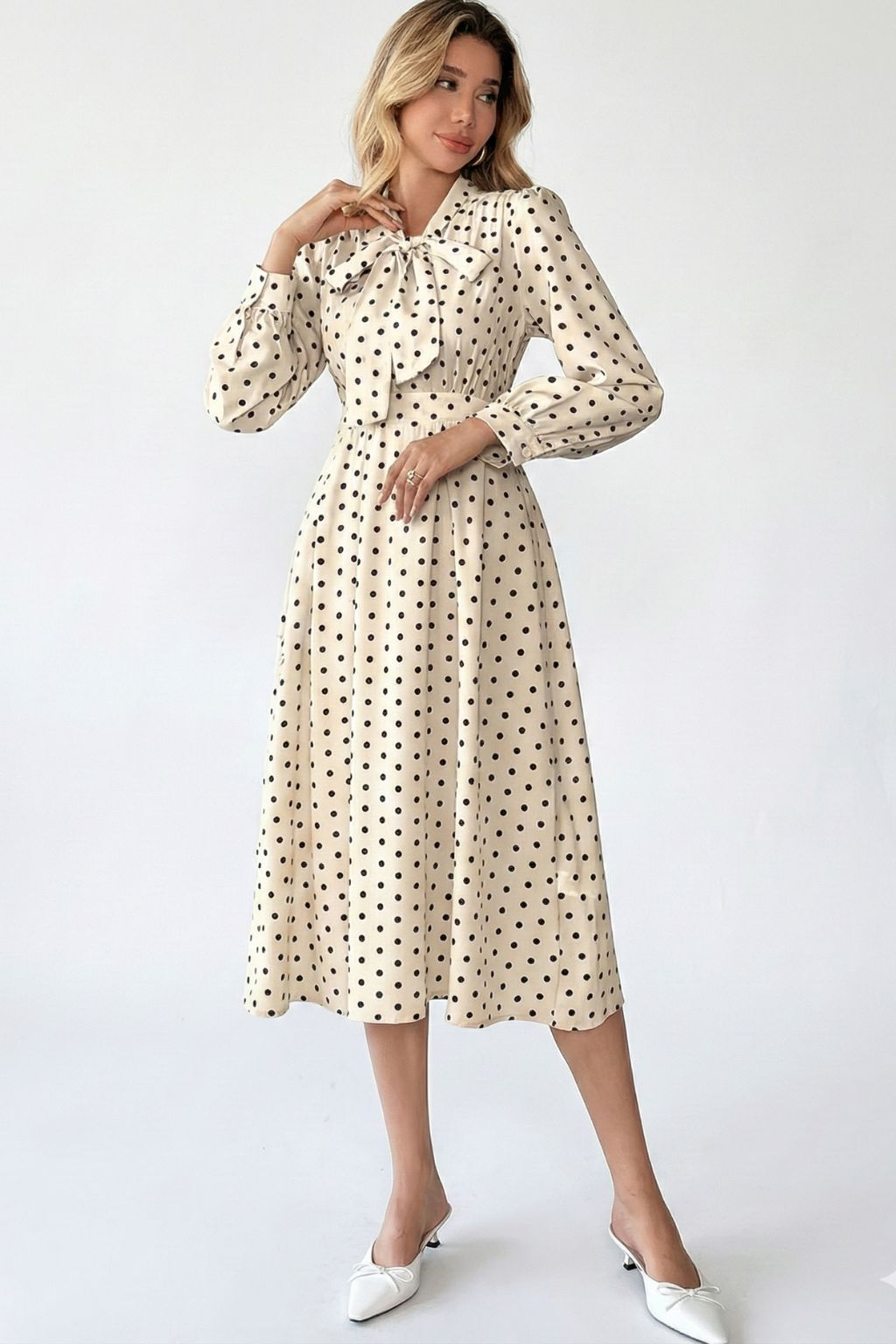 Elegant mid-length skirt dot dress